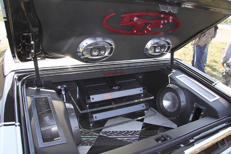 Charger_011.JPG